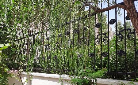 نرده دیواری